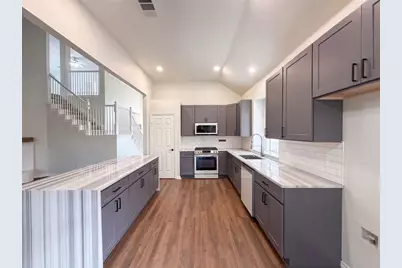 5821 Starboardway Drive, Fort Worth, TX 76135 - Photo 2