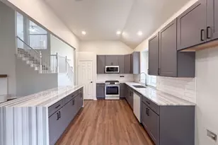 5821 Starboardway Dr, Fort Worth, TX 76135 - Photo 2