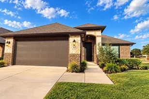 100 Gardenia Dr, Azle, TX 76020 - Photo 2