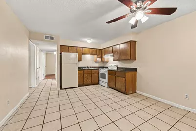 410 W Franklin Street #5, Waxahachie, TX 75165 - Photo 4