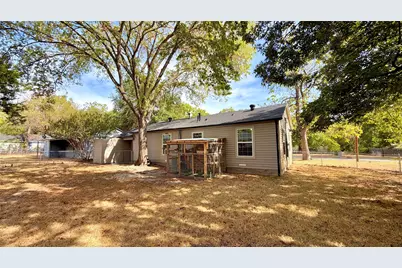 113 Hackberry Street, Terrell, TX 75160 - Photo 12