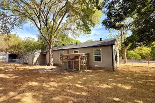 113 Hackberry St, Terrell, TX 75160 - Photo 12