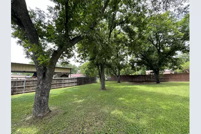 204 E 6th Street, Tolar, TX 76476 - Photo 6