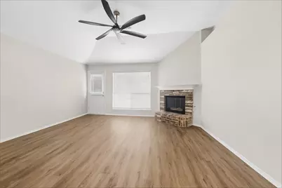 7217 Fossil Hill Drive, Arlington, TX 76002 - Photo 4