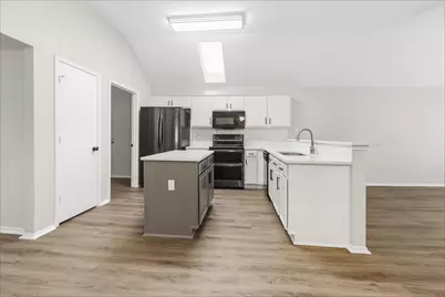 7217 Fossil Hill Drive, Arlington, TX 76002 - Photo 8
