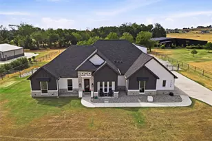 1135 Paradise Pkwy, Poolville, TX 76487 - Photo 1