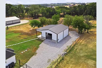 1135 Paradise Parkway, Poolville, TX 76487 - Photo 34