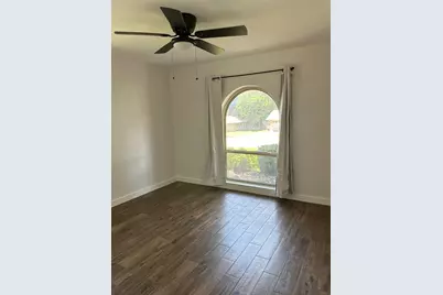 120 Lakeway Drive, Benbrook, TX 76126 - Photo 18