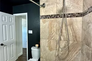 120 Lakeway Dr, Benbrook, TX 76126 - Photo 22