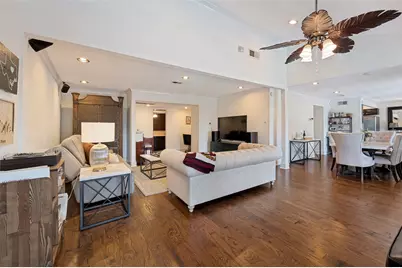 10209 Regal Oaks Drive #211, Dallas, TX 75230 - Photo 12