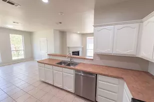 2617 Silver Hill Dr, Fort Worth, TX 76131 - Photo 6
