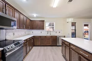 2456 Arroyo Springs Dr, Grand Prairie, TX 75052 - Photo 18