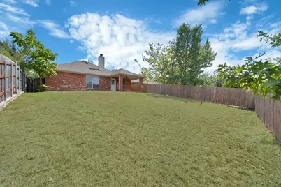 2633 Pioneer Bluffs Road, Balch Springs, TX 75181 - Photo 20
