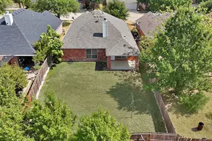 2633 Pioneer Bluffs Rd, Balch Springs, TX 75181 - Photo 22