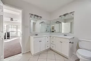 817 Pavillion St, Dallas, TX 75204 - Photo 14