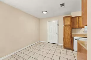 403 N 7th St, Midlothian, TX 76065 - Photo 2
