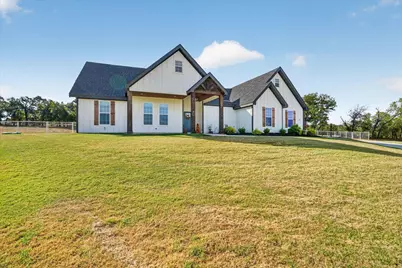 332 Jonny Boy Way, Springtown, TX 76082 - Photo 4