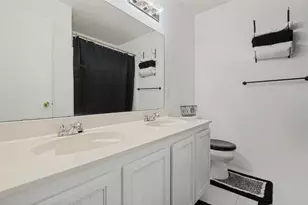 2120 W Grove Ln, Grand Prairie, TX 75052 - Photo 12