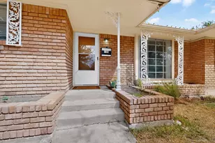 1129 Oak Meadows Dr, Dallas, TX 75232 - Photo 2