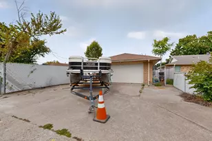 1129 Oak Meadows Dr, Dallas, TX 75232 - Photo 30