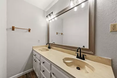 812 Regina Drive, Hewitt, TX 76643 - Photo 12