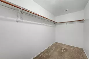 821 Green Heath Ave, Fort Worth, TX 76120 - Photo 22