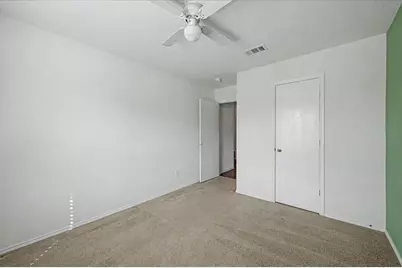821 Green Heath Avenue, Fort Worth, TX 76120 - Photo 24