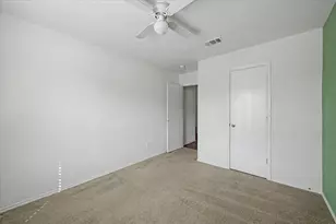 821 Green Heath Ave, Fort Worth, TX 76120 - Photo 24