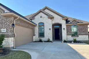 3636 Wintergreen St, Grand Prairie, TX 76065 - Photo 2