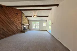 3606 Grissom Dr, Arlington, TX 76016 - Photo 4