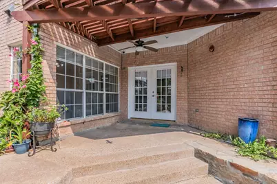 1125 Stone Gate Drive, Irving, TX 75063 - Photo 6