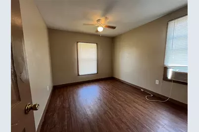 202 W Wheatland Road W, Duncanville, TX 75116 - Photo 10