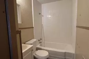 202 W Wheatland Road W, Duncanville, TX 75116 - Photo 8
