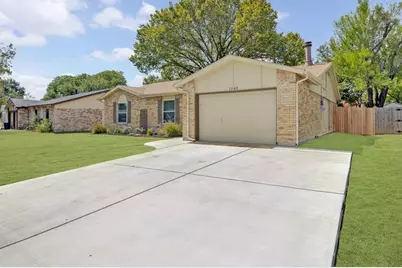 7208 Romford Way, North Richland Hills, TX 76182 - Photo 4