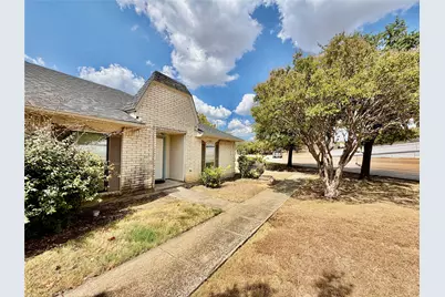 35 W Mountain Lane #43, Grand Prairie, TX 75052 - Photo 2