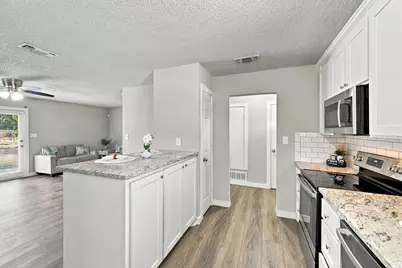 1404 Hillside Drive, Midlothian, TX 76065 - Photo 4
