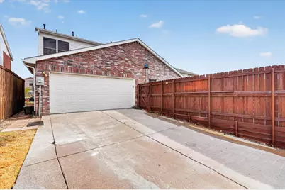 4364 Onyx Drive, Carrollton, TX 75010 - Photo 38