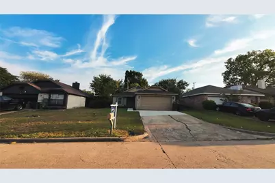 1404 Woodfern Drive, Arlington, TX 76018 - Photo 2
