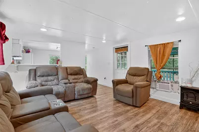 916 Fawn Drive, Granbury, TX 76049 - Photo 4