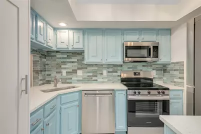 3635 Garden Brook Drive #20200L, Farmers Branch, TX 75234 - Photo 4