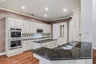 11831 Brookhill Ln, Dallas, TX 75230 - Photo 12
