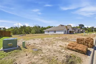 220 Trevor Ln, Greenville, TX 75402 - Photo 1