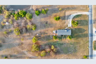 549 County Road 4733, Rhome, TX 76078 - Photo 28