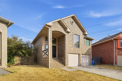 1335 Jasmine Drive, Lewisville, TX 75077 - Photo 2