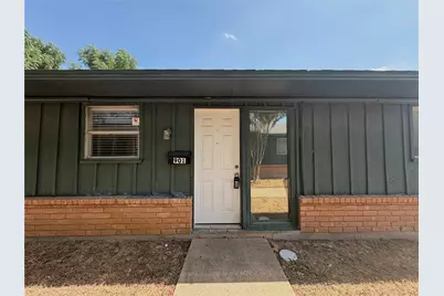 901 Redbird Drive, Irving, TX 75061 - Photo 2