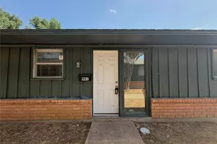 901 Redbird Dr, Irving, TX 75061 - Photo 2