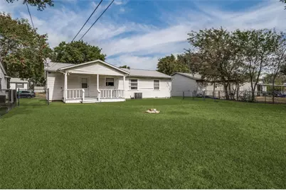 2528 Rugby Lane, Farmers Branch, TX 75234 - Photo 12