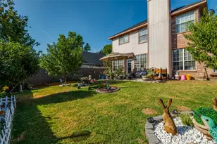 925 Rio Vista Ln, Arlington, TX 76017 - Photo 22