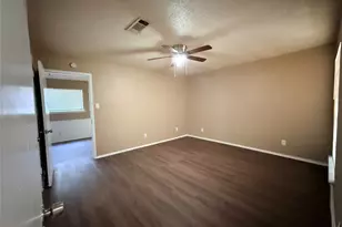 1225 Cordell St, Denton, TX 76201 - Photo 2