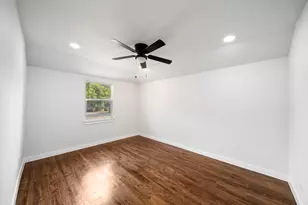 2451 Hudspeth Ave, Dallas, TX 75216 - Photo 2